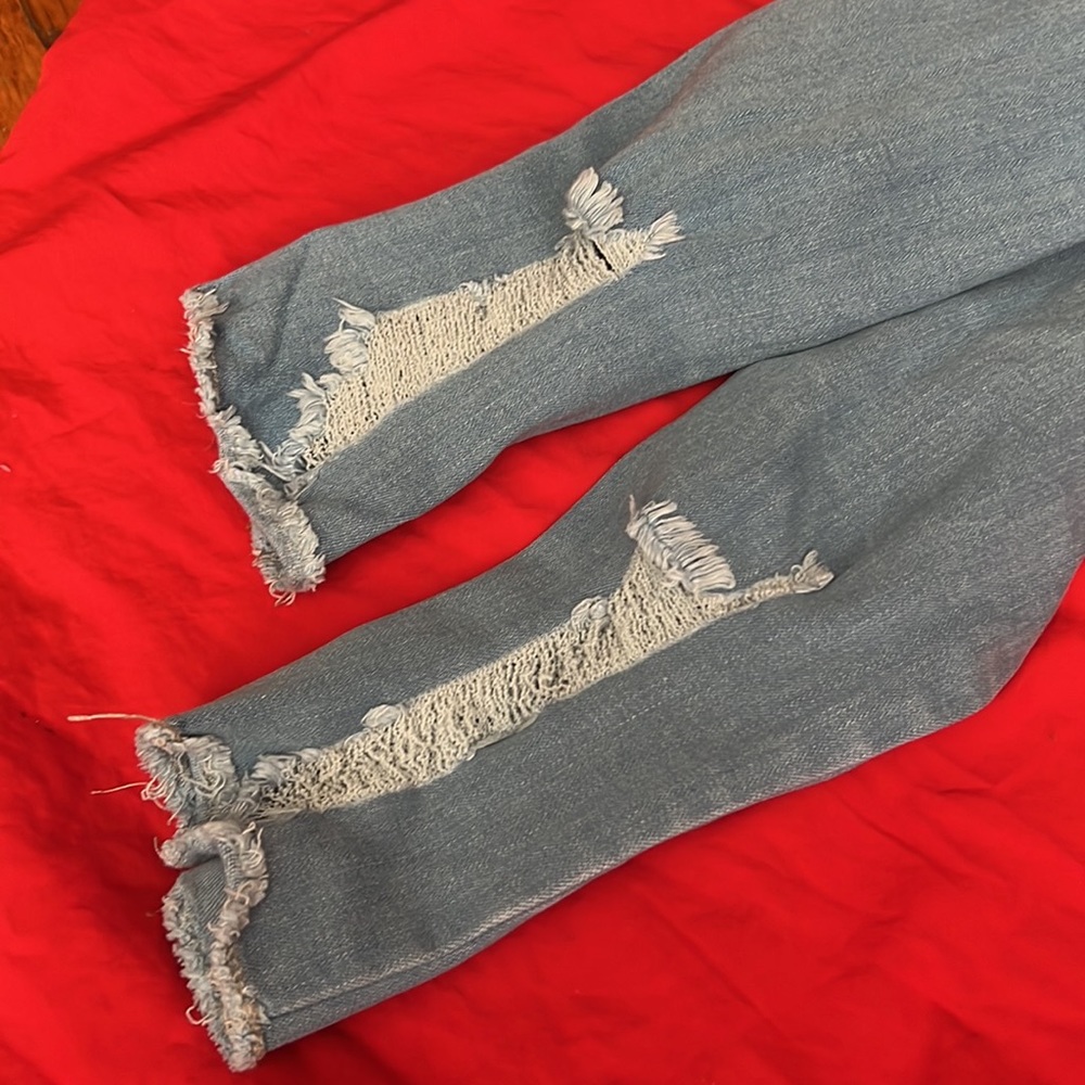 Fashion Nova Ripped Skinny Jeans - Picture 7 of 8